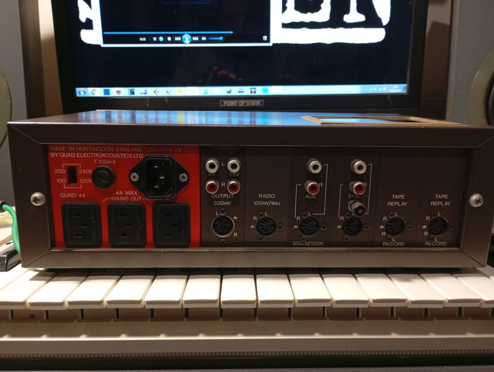 Quad 44 preamplificador