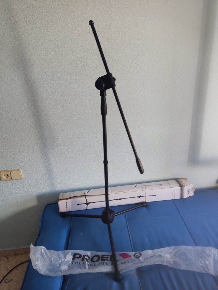 Pie de micro Proel PRO100BK de segunda mano · Foto 1 de 6 · Alicante · 20 €