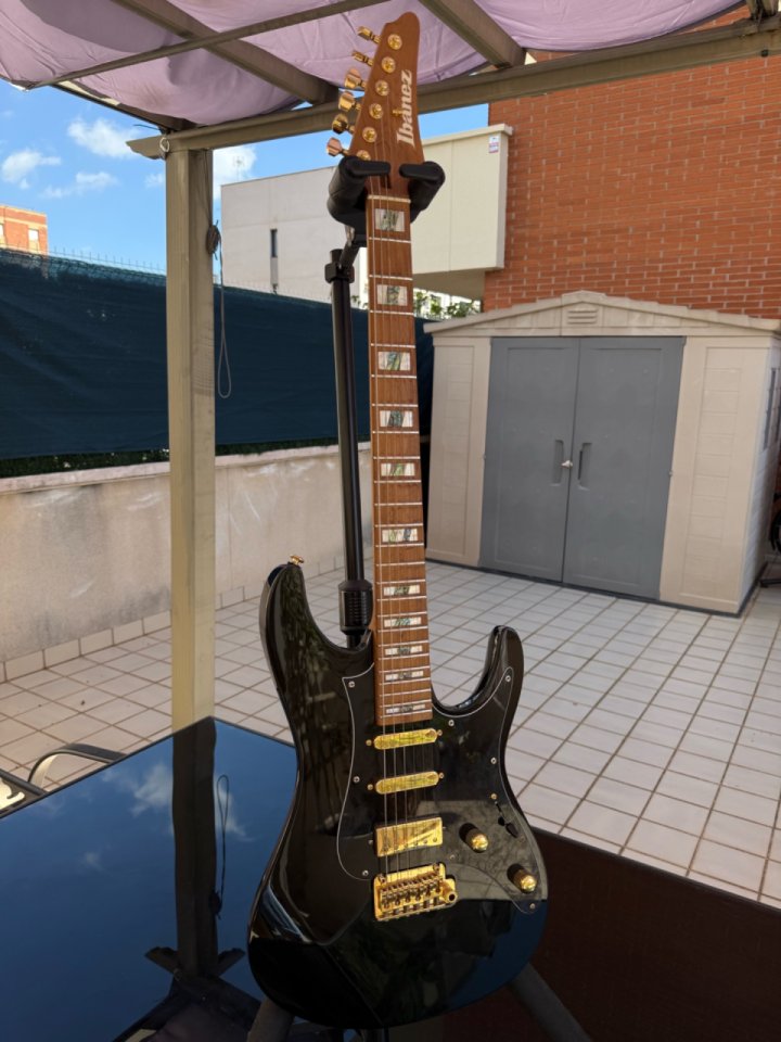 Ibanez THBB10 de segunda mano · Foto 1 de 10 · Barcelona · 1300 €