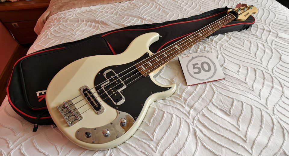 Yamaha BB424X Vintage White (2011) en estado de coleccionista