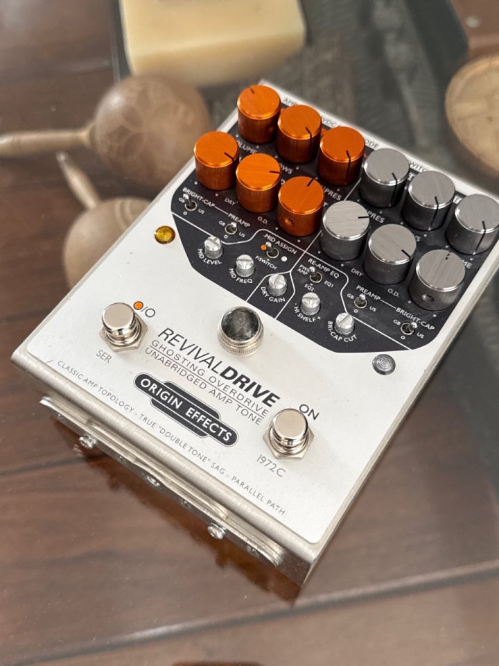 Compro caja del pedal origin effects revivaldrive