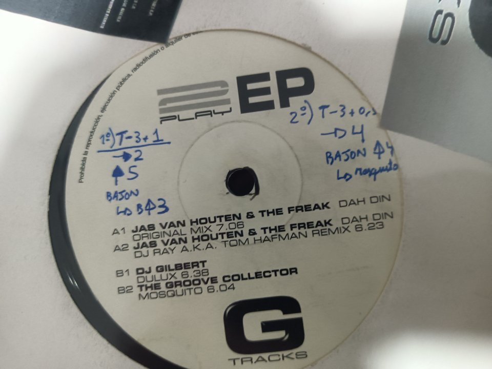 Lote 5 Vinilos Temazos, WANTED BPM VOL 5 ,ETC de segunda mano · Foto 6 de 6 · Bizkaia · 65 €