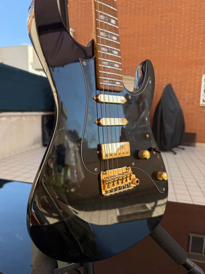 Ibanez THBB10 de segunda mano · Foto 2 de 10 · Barcelona · 1300 €