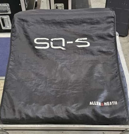 Allen&Heath SQ5 + Flightcase + AudioBox DX168 + Case
