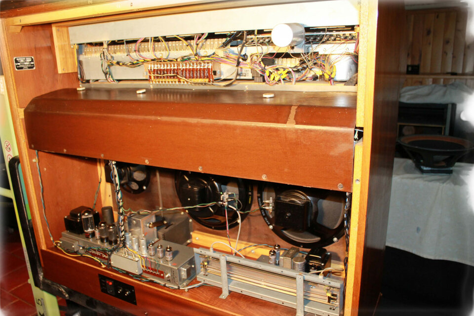 Hammond M100 de 1965