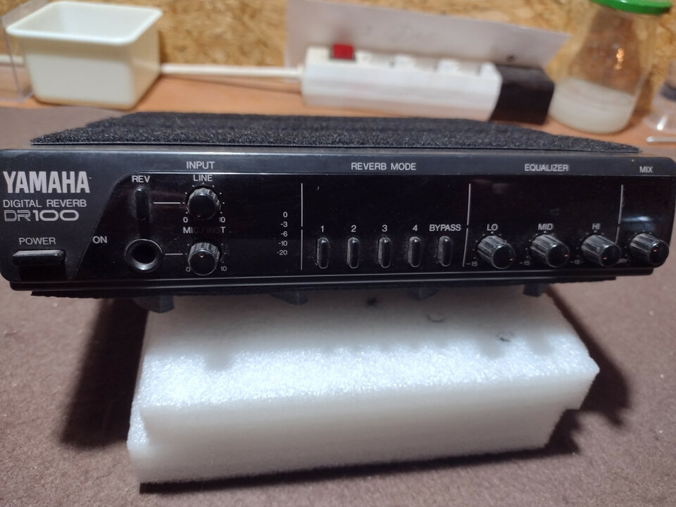 reverb digital yamaha DR100 o CAMBIO