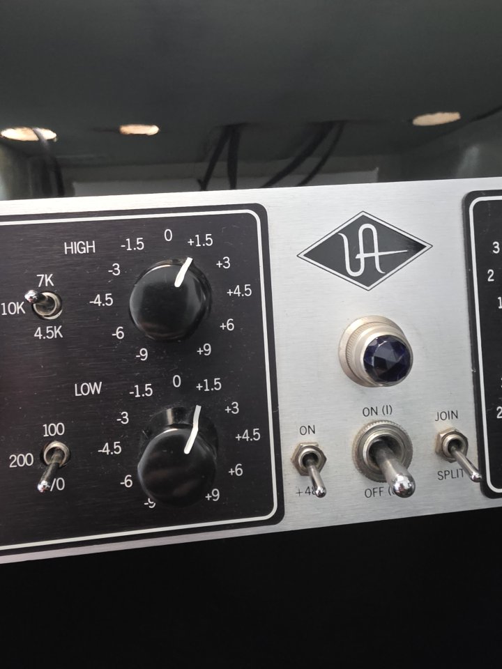 Universal Audio 6176 Channel Strip – Sonido profesional de estudio de segunda mano · Foto 2 de 3 · Barcelona · 1950 €