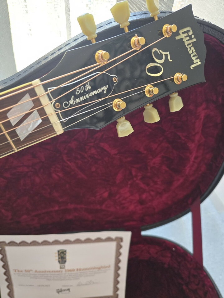 Gibson hummingbird custom shop 50th