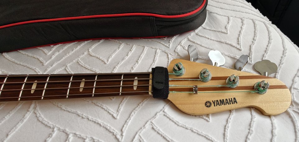 Yamaha BB424X Vintage White (2011) en estado de coleccionista