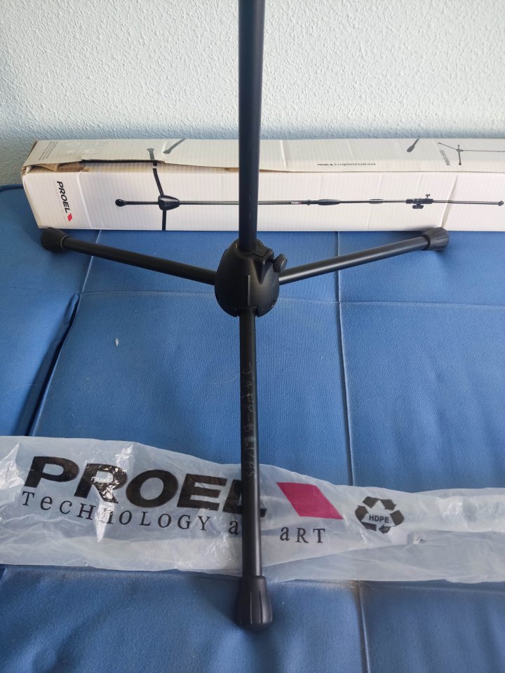Pie de micro Proel PRO100BK de segunda mano · Foto 6 de 6 · Alicante · 20 €
