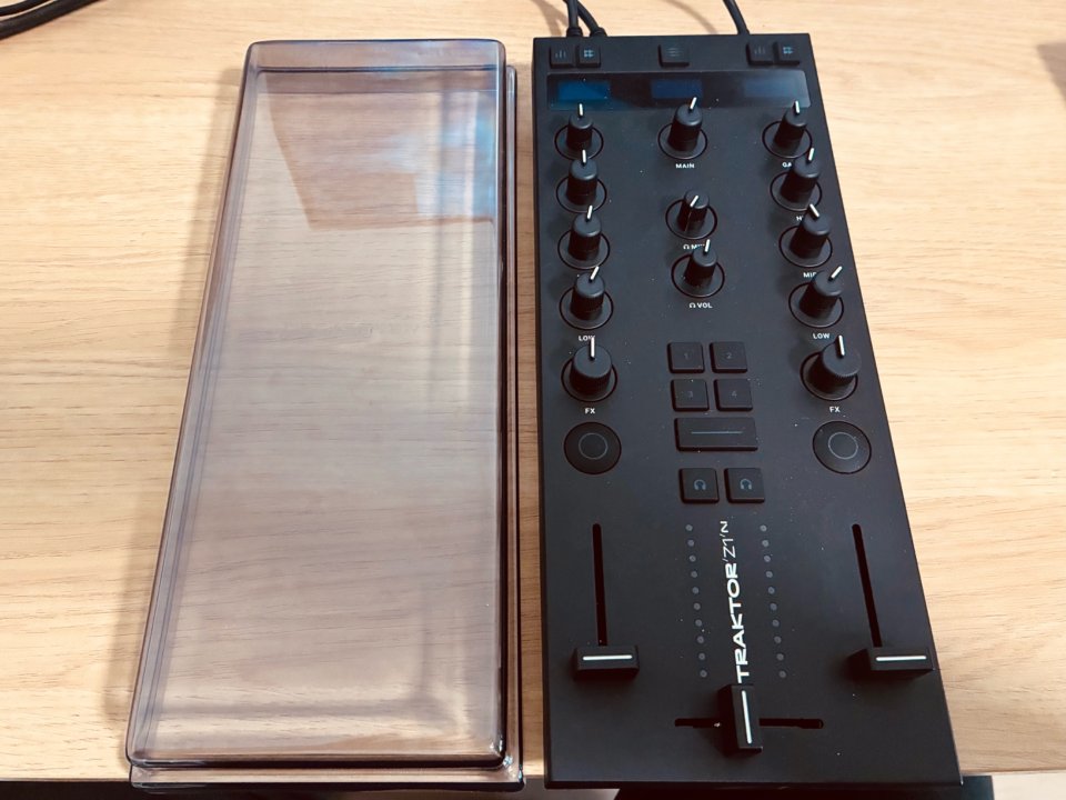 Traktor Z1 mk2 + Decksaver