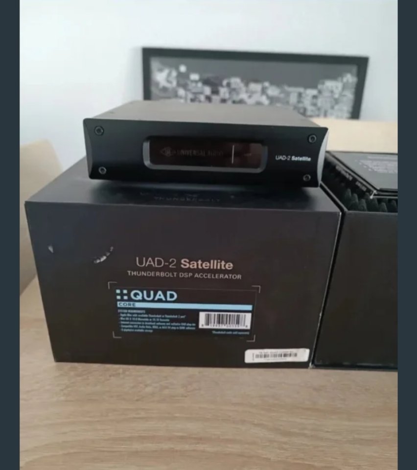Apollo X4 Thunderbolt + UAD-2 Satellite Quad Thunderbolt 3 de segunda mano · Foto 2 de 4 · Barcelona · 1800 €