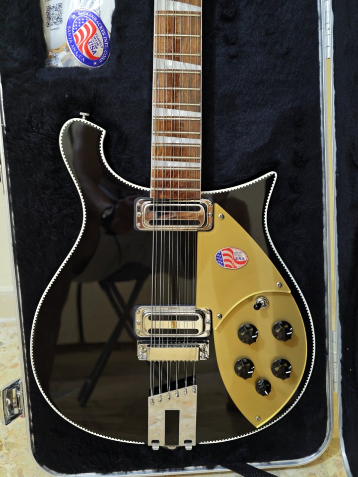 Rickenbacker 660/12 Jetglo 2026 , Nueva sin estrenar. de segunda mano · Foto 3 de 7 · Madrid · 3399 €