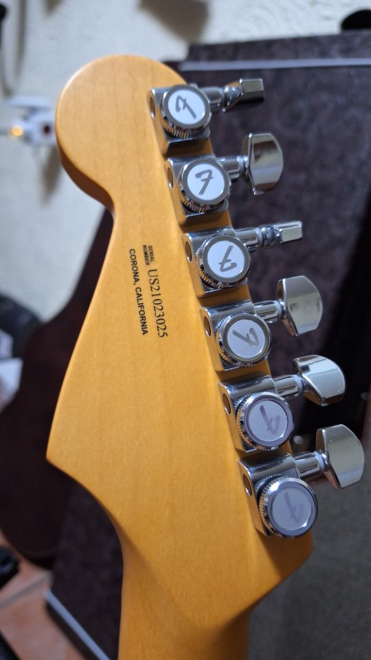 Fender Stratocaster American Ultra Cobra blue HSS y estuche +Regalo correa