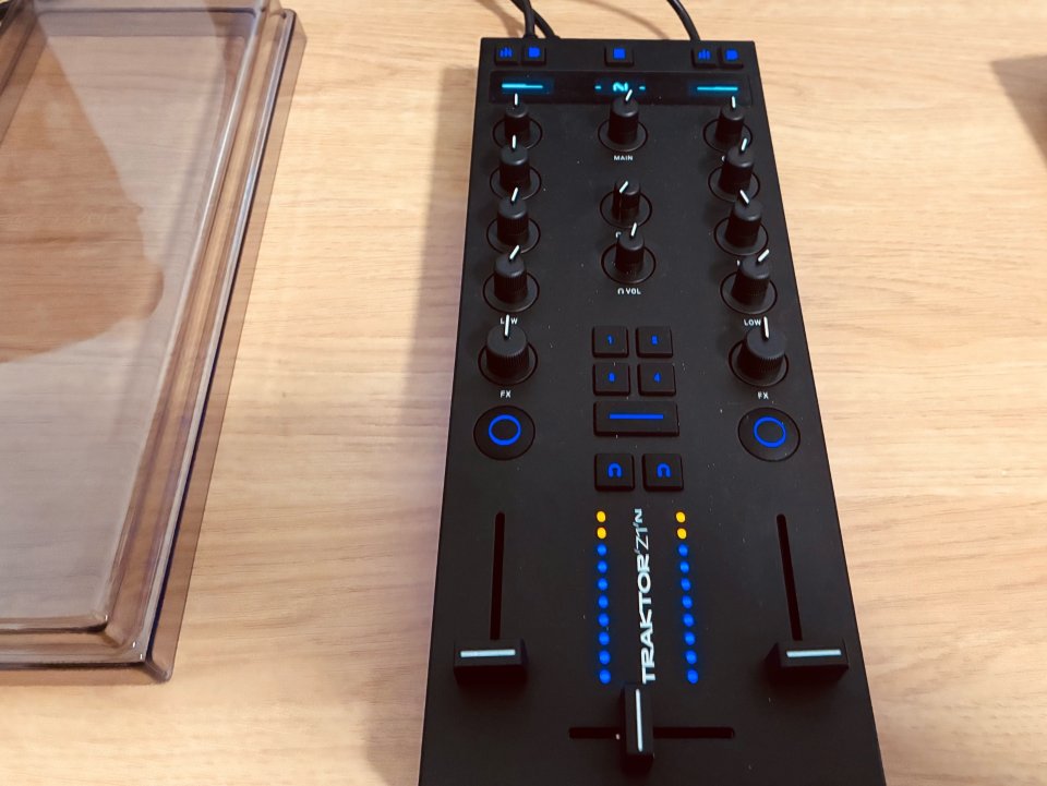 Traktor Z1 mk2 + Decksaver