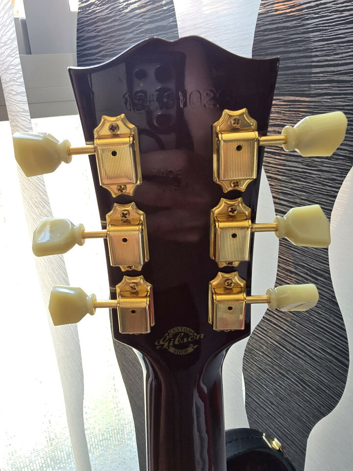 Gibson hummingbird custom shop 50th