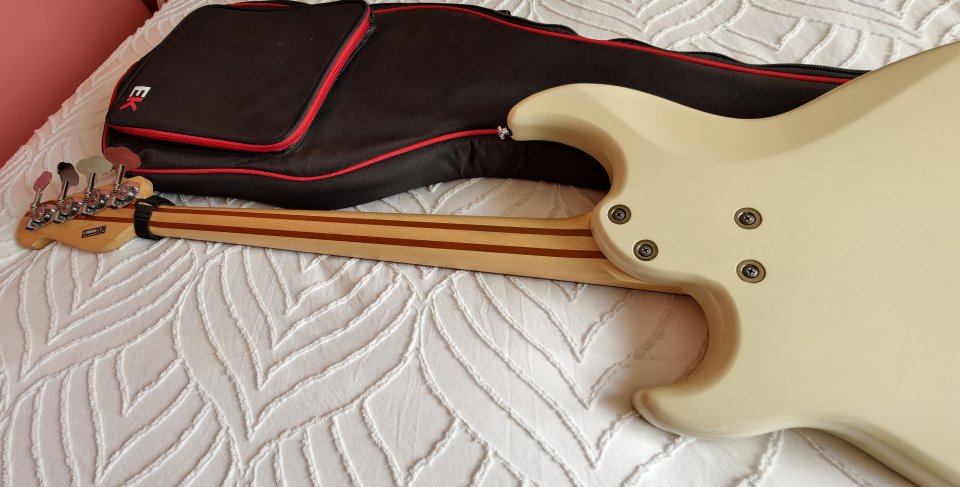 Yamaha BB424X Vintage White (2011) en estado de coleccionista