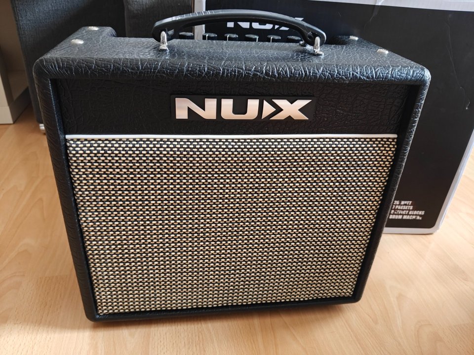 Nux mighty 20 mk II de segunda mano · Foto 3 de 7 · Barcelona · 85 €