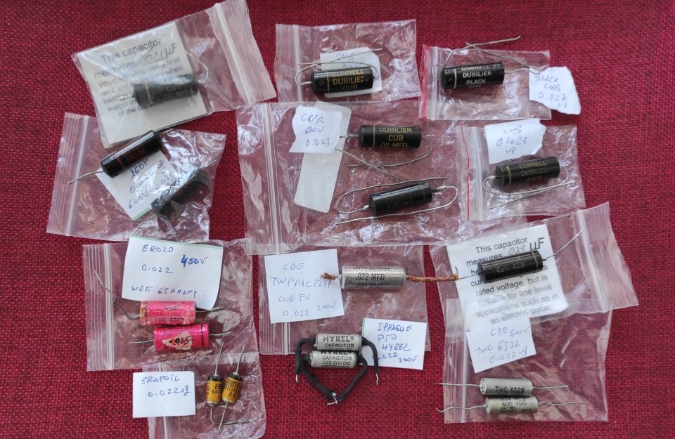 Condensadores de calidad para todos los públicos de segunda mano · Foto 4 de 9 · A Coruña · 3 €