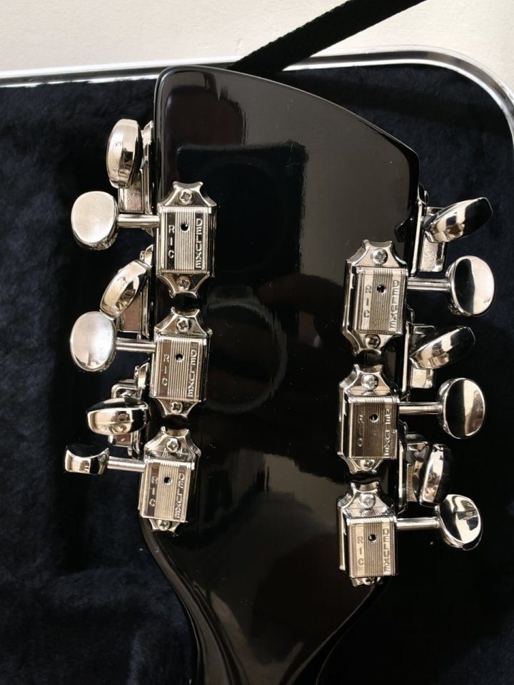 Rickenbacker 660/12 Jetglo 2026 , Nueva sin estrenar. de segunda mano · Foto 5 de 7 · Madrid · 3399 €
