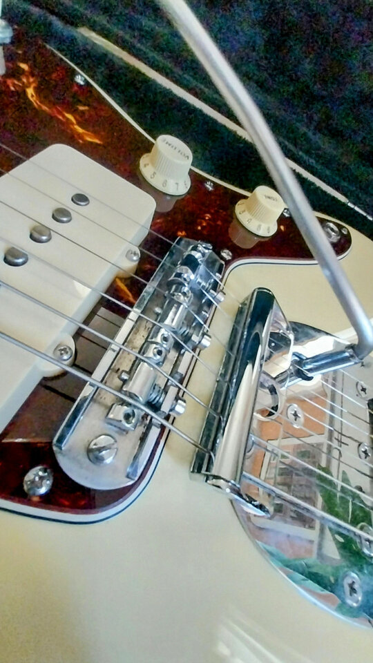 Squier J Mascis 2017 CAMBIO