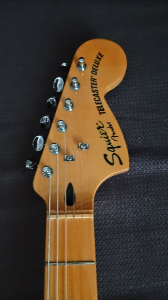 Squier CV 70s Telecaster Deluxe+afinadores bloqueo