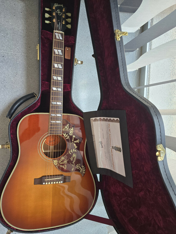 Gibson hummingbird custom shop 50th