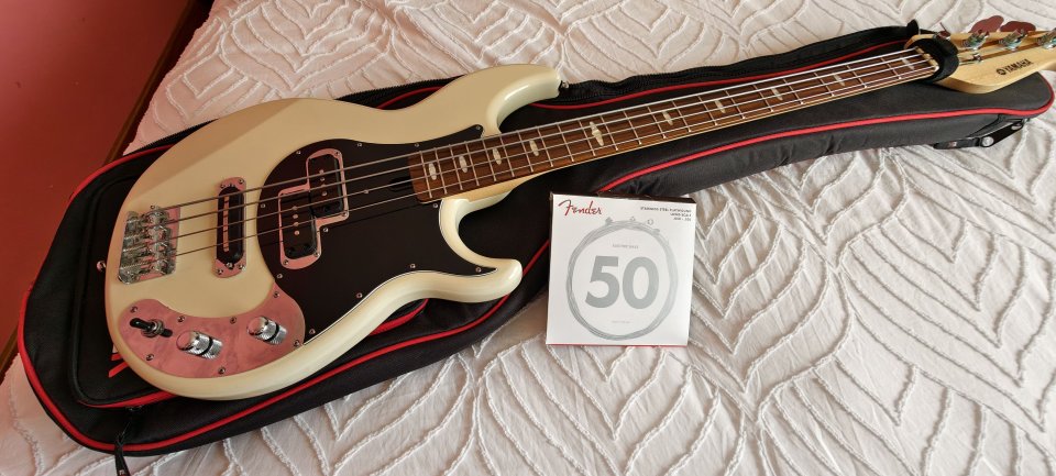 Yamaha BB424X Vintage White (2011) en estado de coleccionista