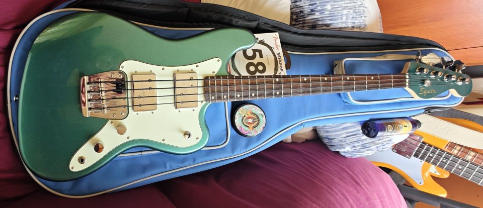 Fender Squier Paranormal Rascal Bass MUY MEJORADO