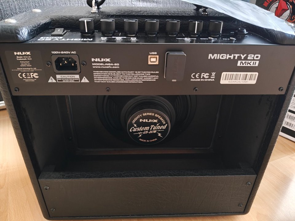 Nux mighty 20 mk II de segunda mano · Foto 4 de 7 · Barcelona · 85 €