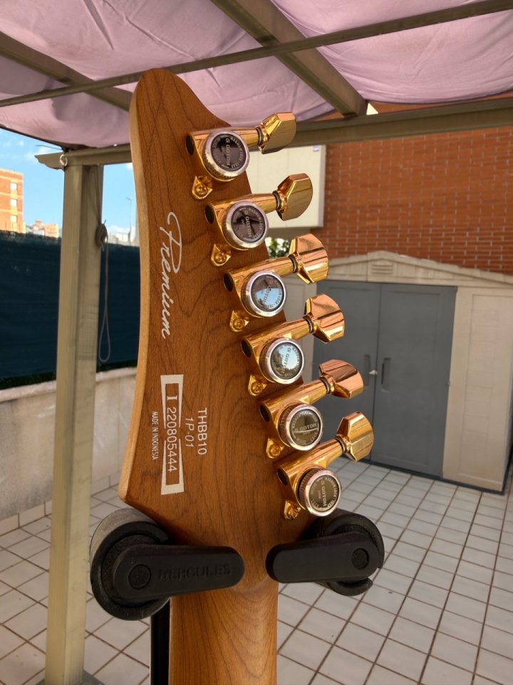 Ibanez THBB10 de segunda mano · Foto 10 de 10 · Barcelona · 1300 €