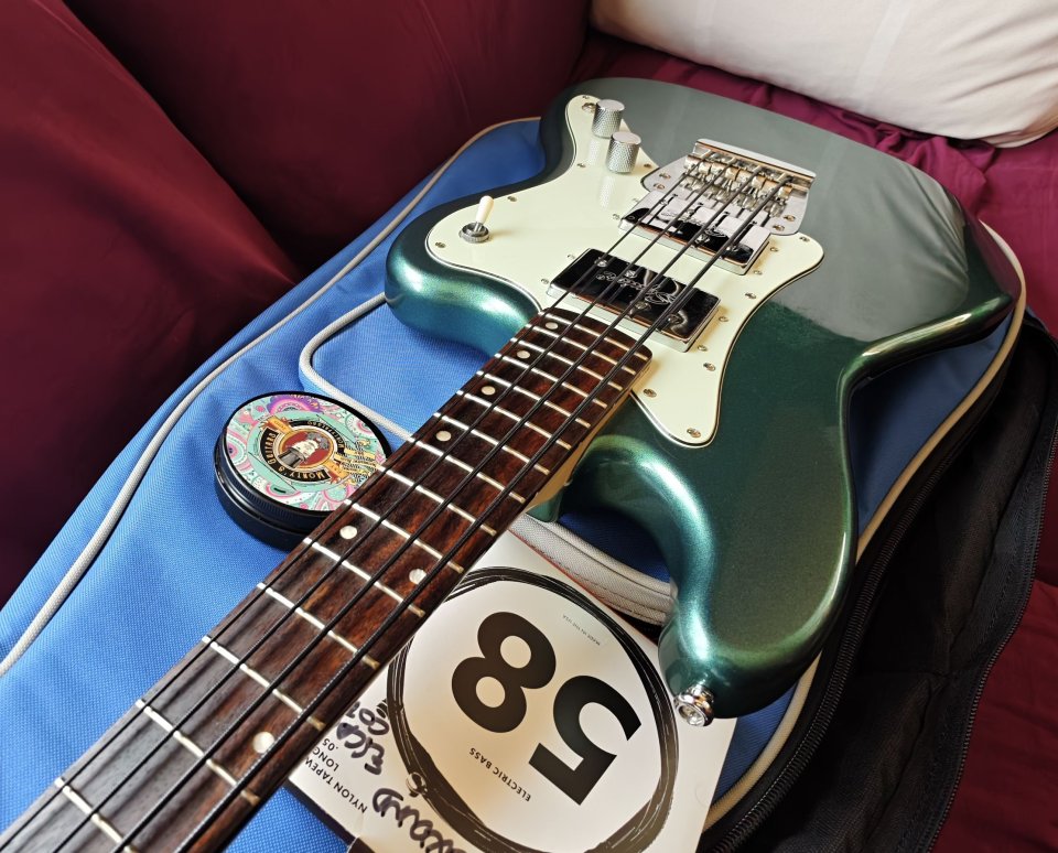 Fender Squier Paranormal Rascal Bass MUY MEJORADO