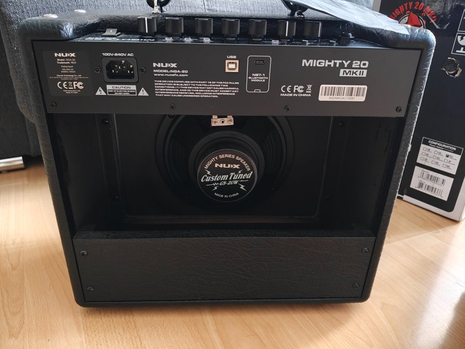 Nux mighty 20 mk II de segunda mano · Foto 6 de 7 · Barcelona · 85 €