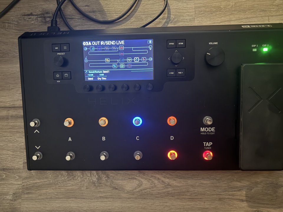 Helix lt line6 de segunda mano · Foto 1 de 2 · Barcelona · 570 €