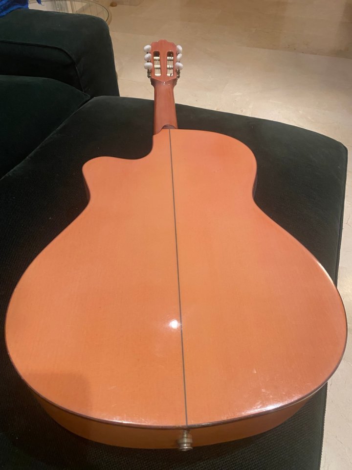 Guitarra Alhambra 3F CW E1 T de segunda mano · Foto 7 de 7 · Alicante · 530 €