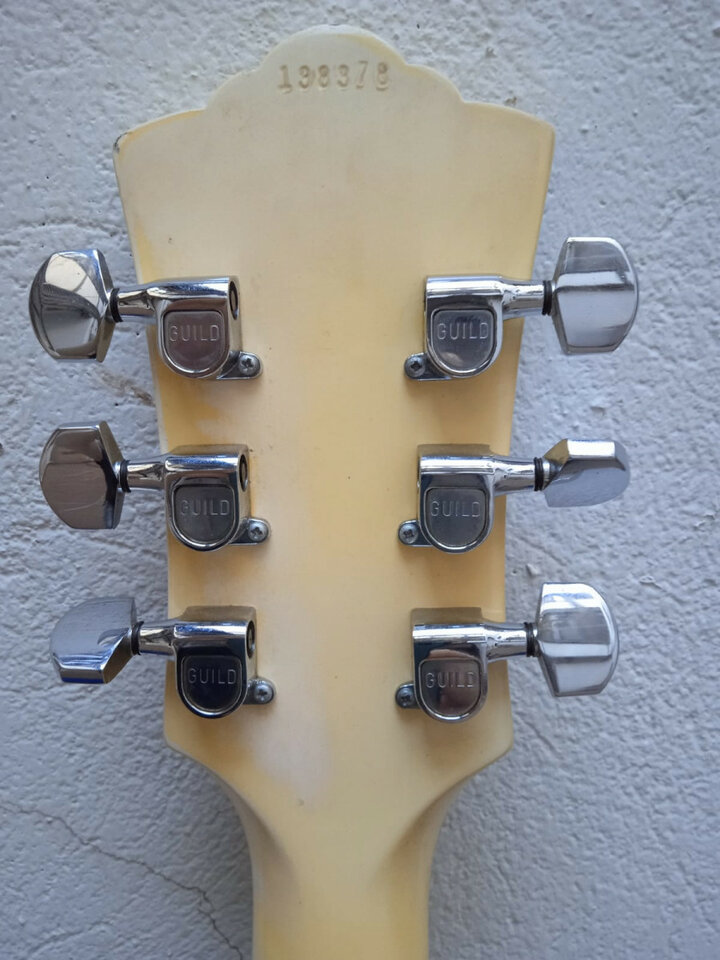 1976 Guild M-80CS M80 en Polaris White USA