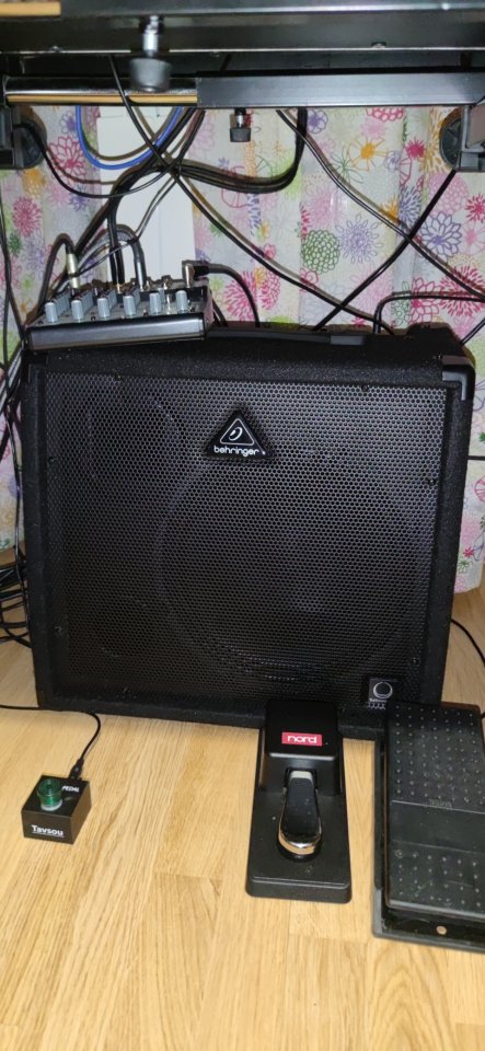 Behringer KXD12 Ultratone