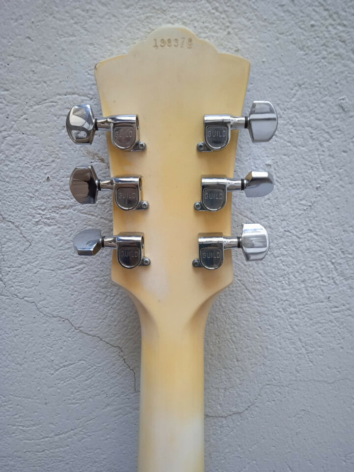 1976 Guild M-80CS M80 en Polaris White USA