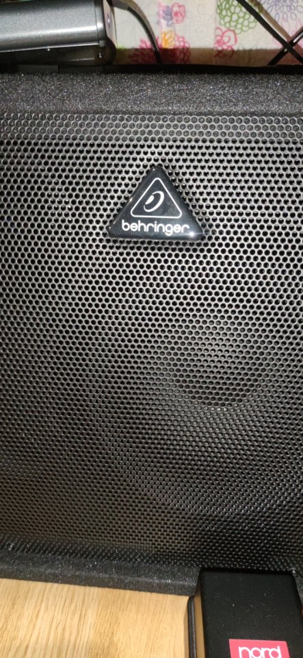 Behringer KXD12 Ultratone