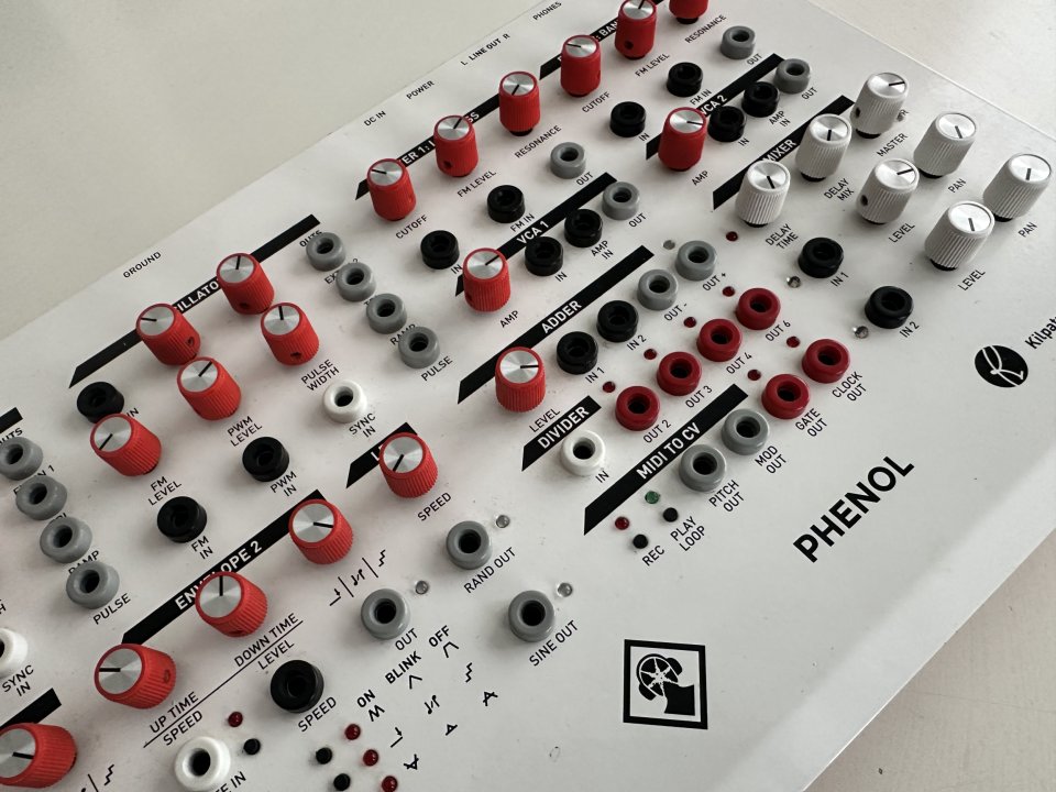 Sintetizador KILPATRIC PHENOL