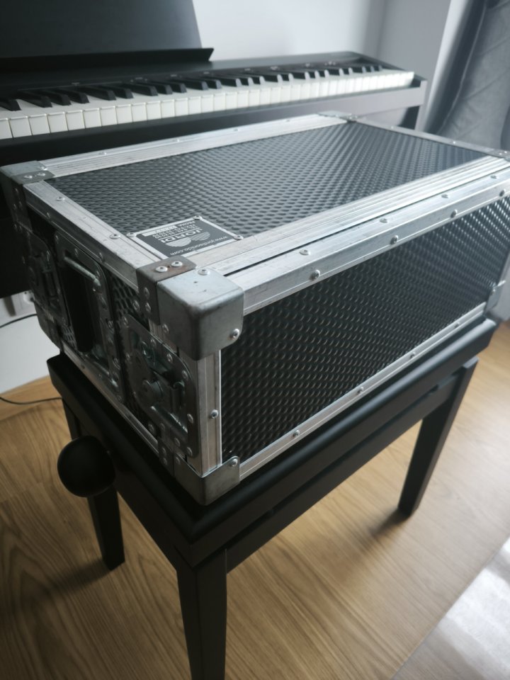 Kemper power rack + controller + flightcases + pedal expresion