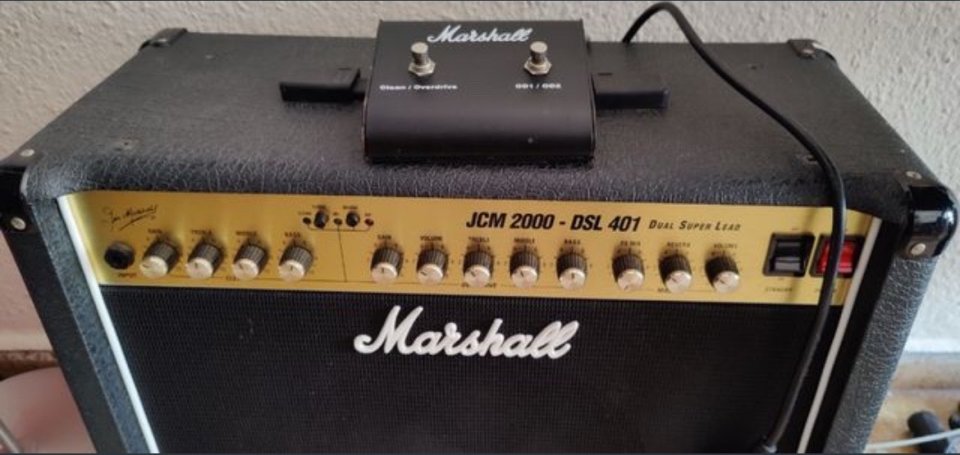 Marsall JCM 401-DSL-401