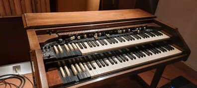 Órgano Hammond CV