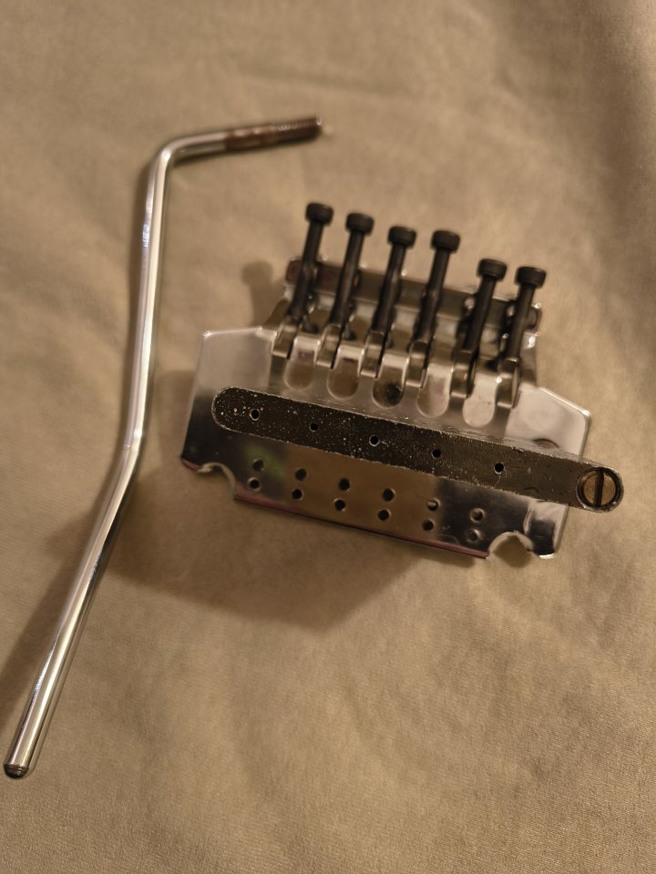 Puente Lic.Floyd Rose Takeuchi Washburn 600-S. ENVIO INCLUIDO