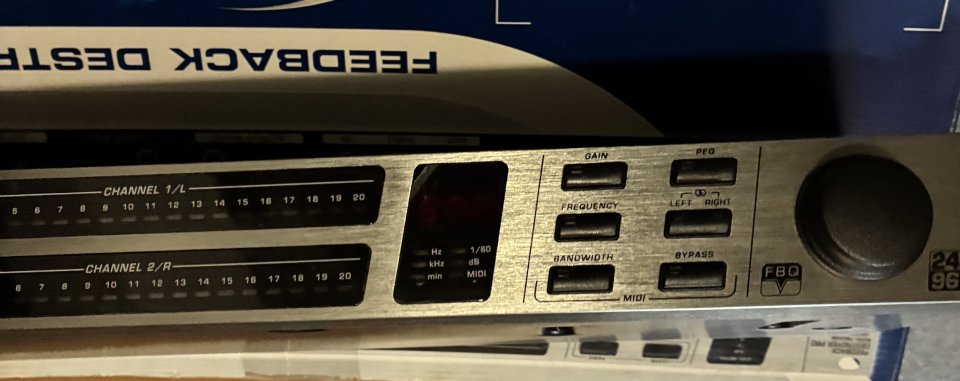 Behringer FBQ2496 feedback destroyer de segunda mano · Foto 3 de 8 · Madrid · 90 €