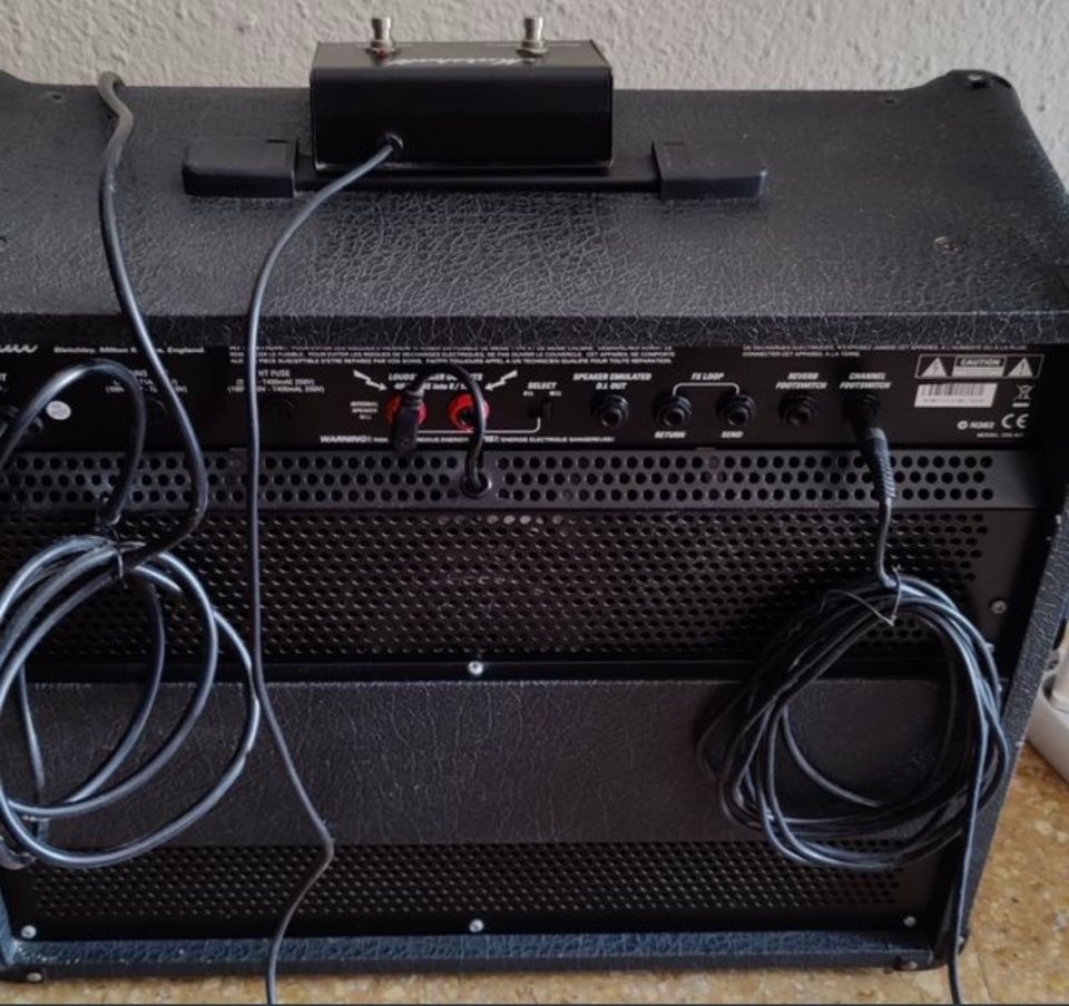 Marsall JCM 401-DSL-401