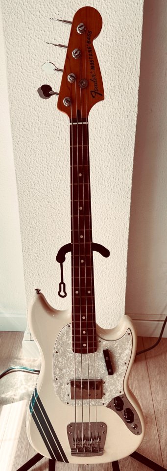 Fender pawn shop mustang bass de segunda mano · Foto 1 de 4 · Girona · 800 €