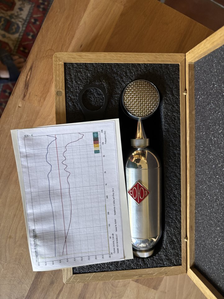 Soyuz 023 “Bomblet” Micrófono de condensador de gran diafragma FET de segunda mano · Foto 4 de 5 · Granada · 1200 €