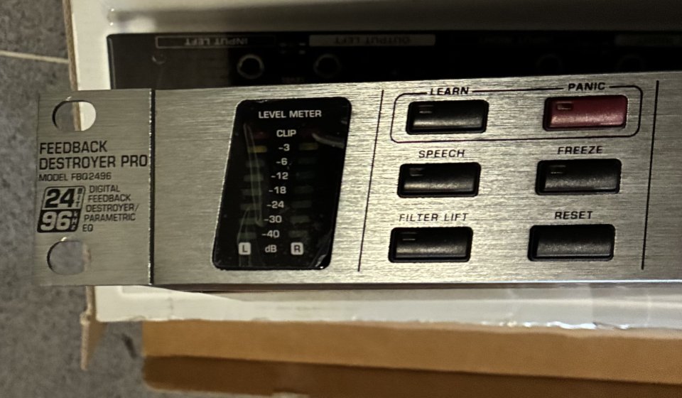 Behringer FBQ2496 feedback destroyer de segunda mano · Foto 5 de 8 · Madrid · 90 €