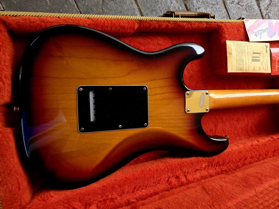 Fender Stevie Ray Vaughan Signature Stratocaster 1997 de segunda mano · Foto 9 de 10 · Alicante
